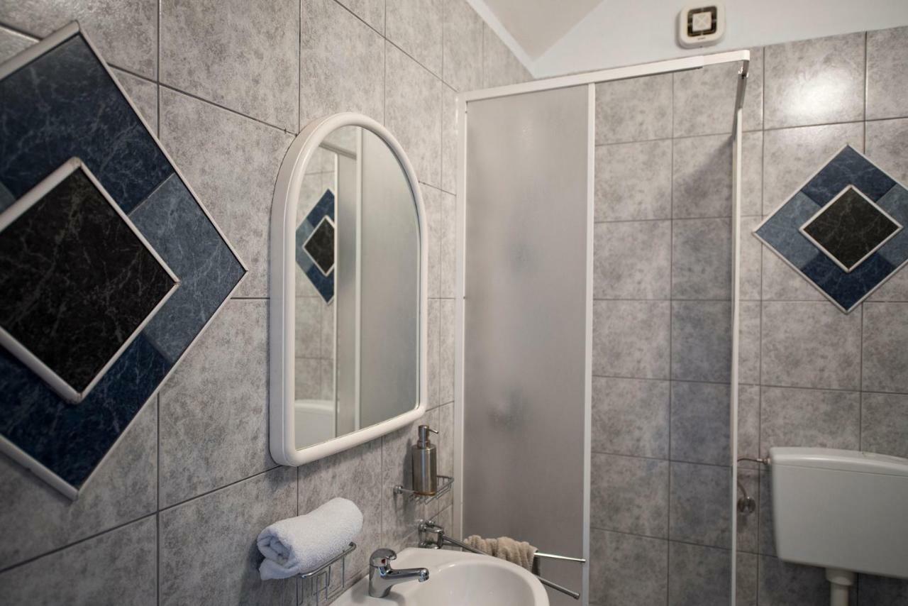 The Roof - Luxury Apartment Omiš Kültér fotó