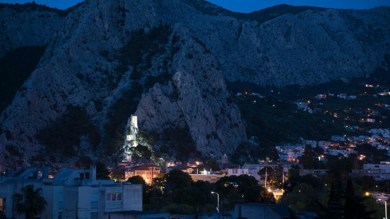 The Roof - Luxury Apartment Omiš Kültér fotó